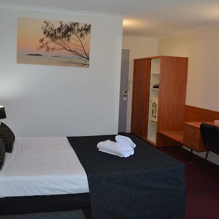 Hampton Villa Motel Rockhampton Exteriör bild