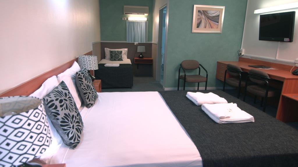 Hampton Villa Motel Rockhampton Exteriör bild