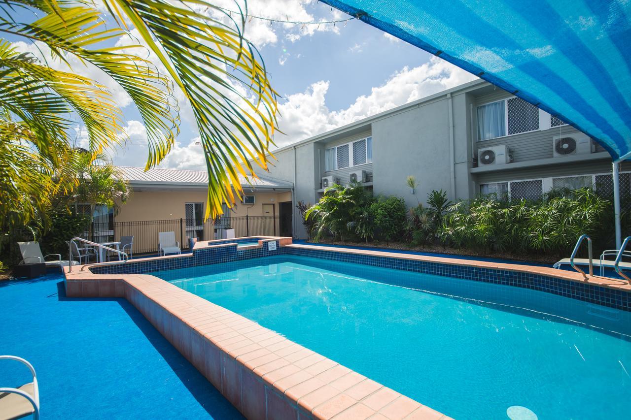 Hampton Villa Motel Rockhampton Exteriör bild