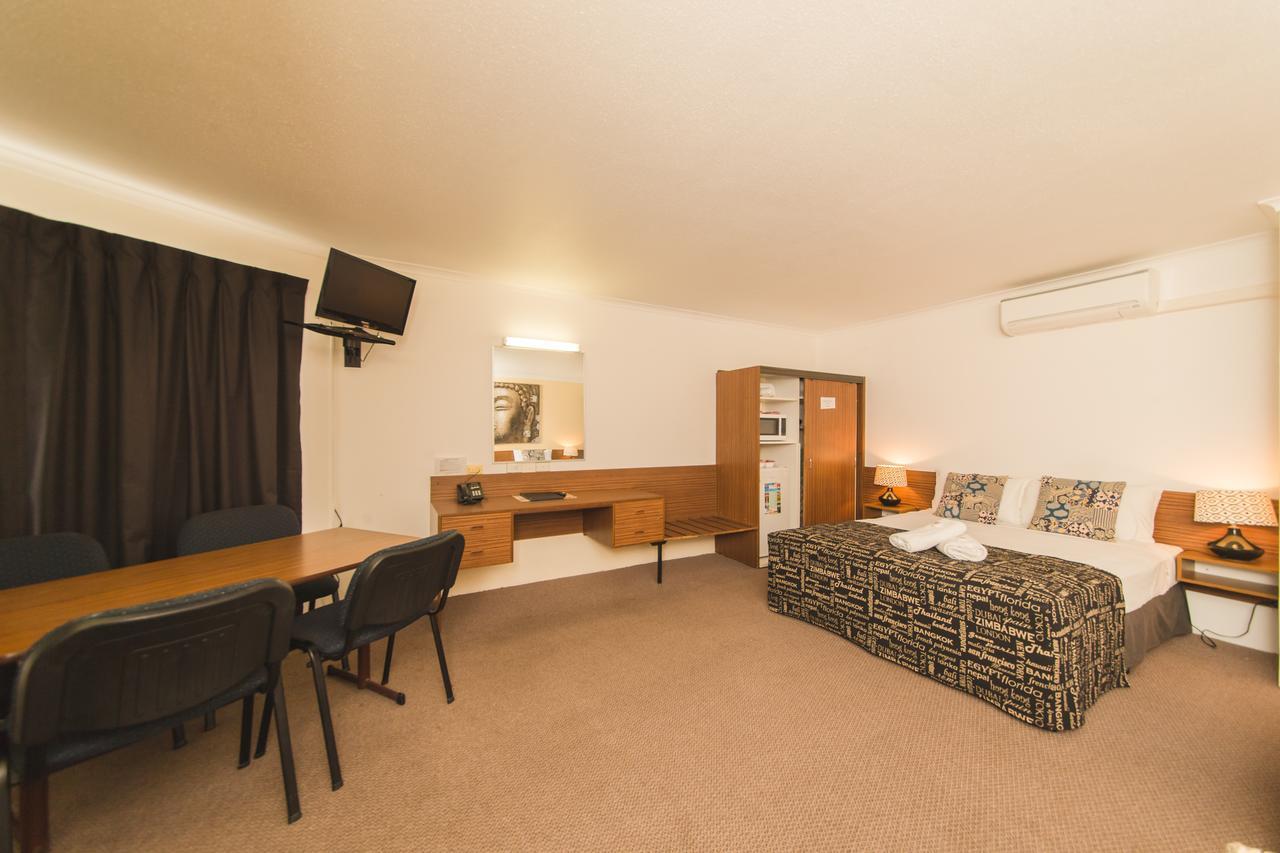 Hampton Villa Motel Rockhampton Exteriör bild