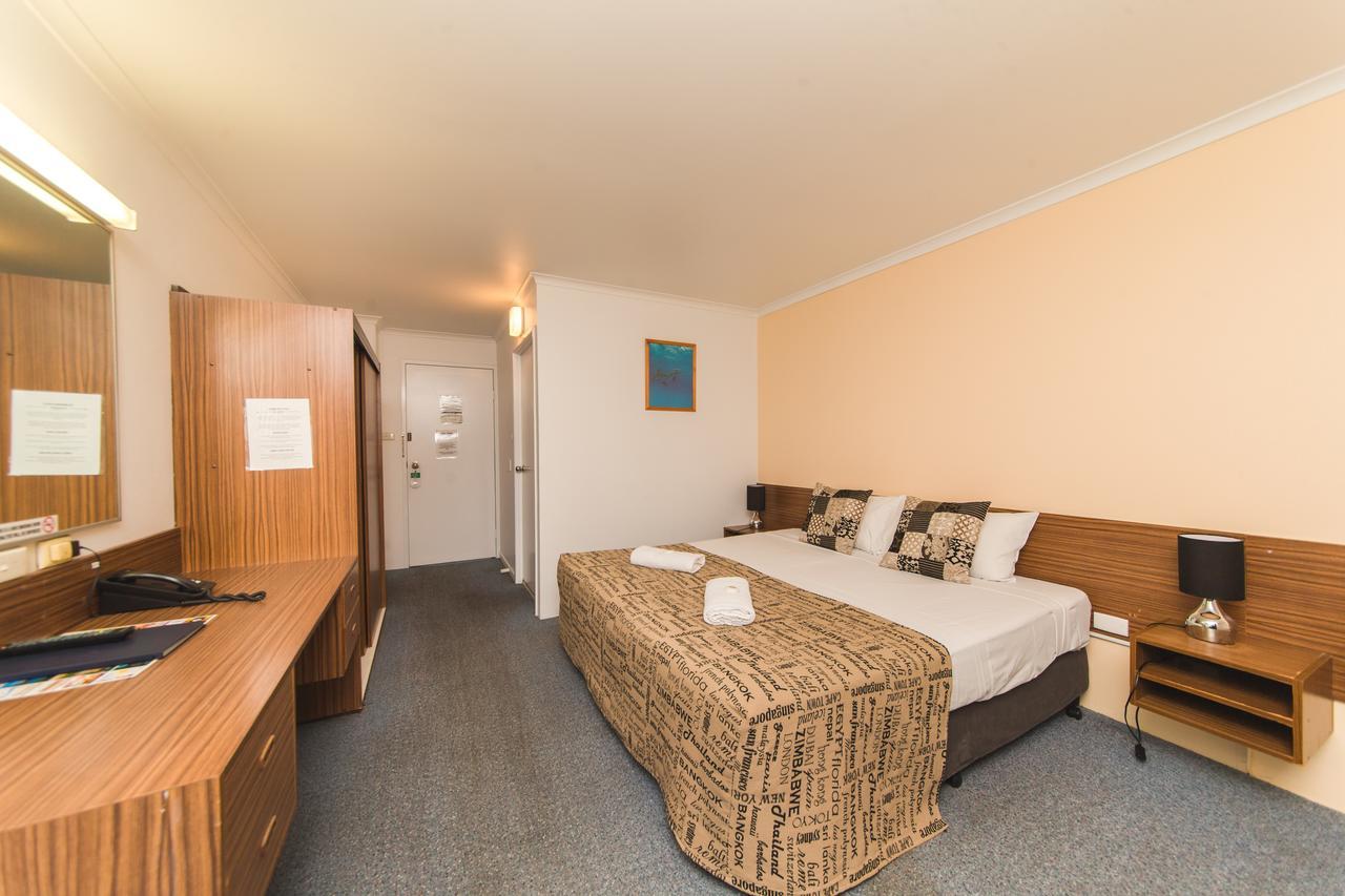 Hampton Villa Motel Rockhampton Exteriör bild