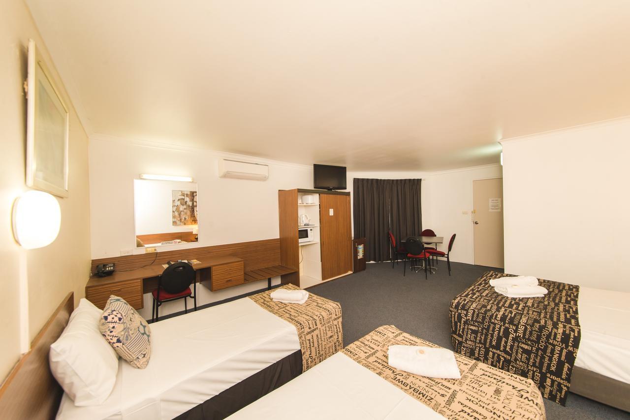 Hampton Villa Motel Rockhampton Exteriör bild
