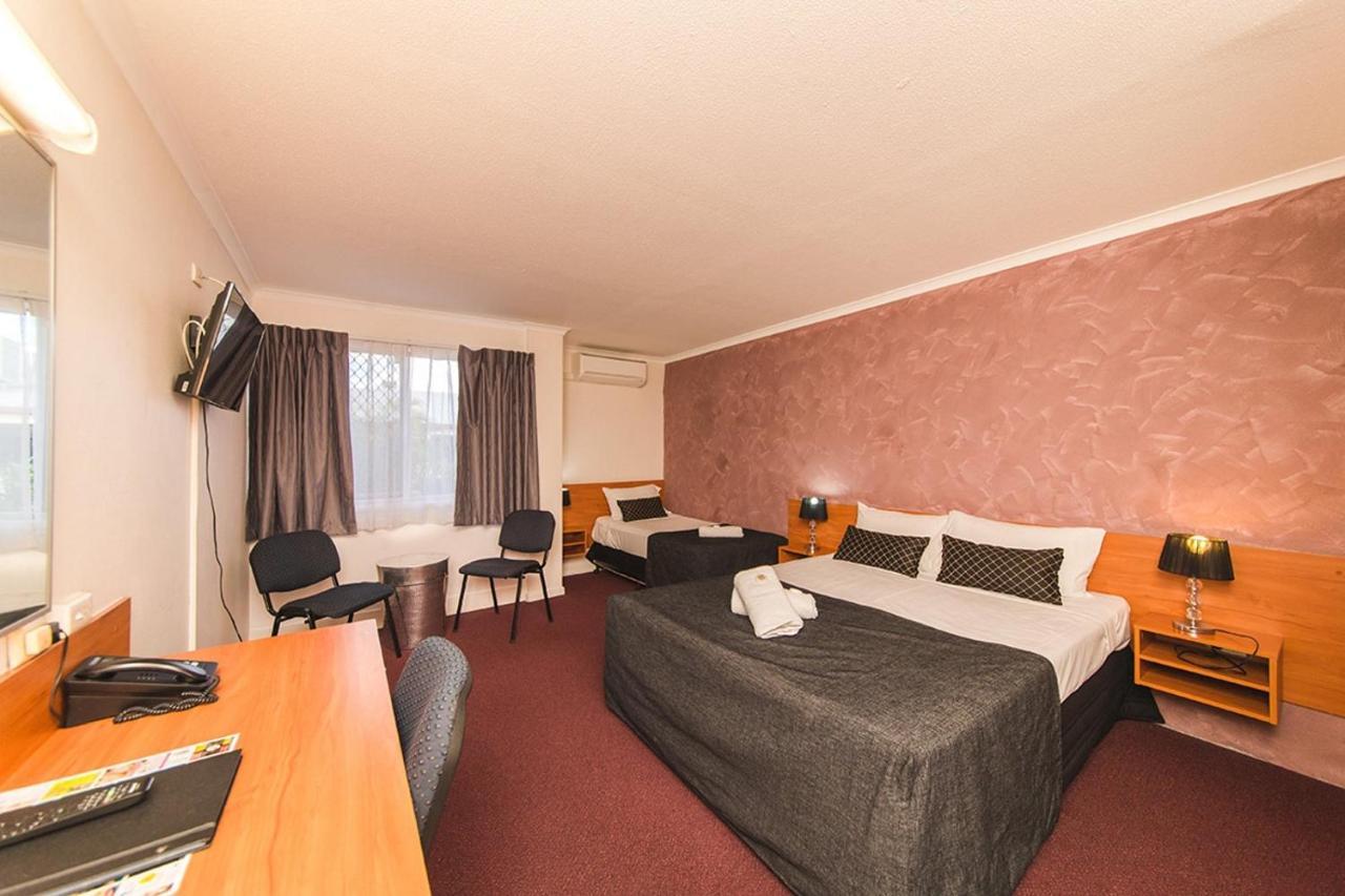 Hampton Villa Motel Rockhampton Exteriör bild