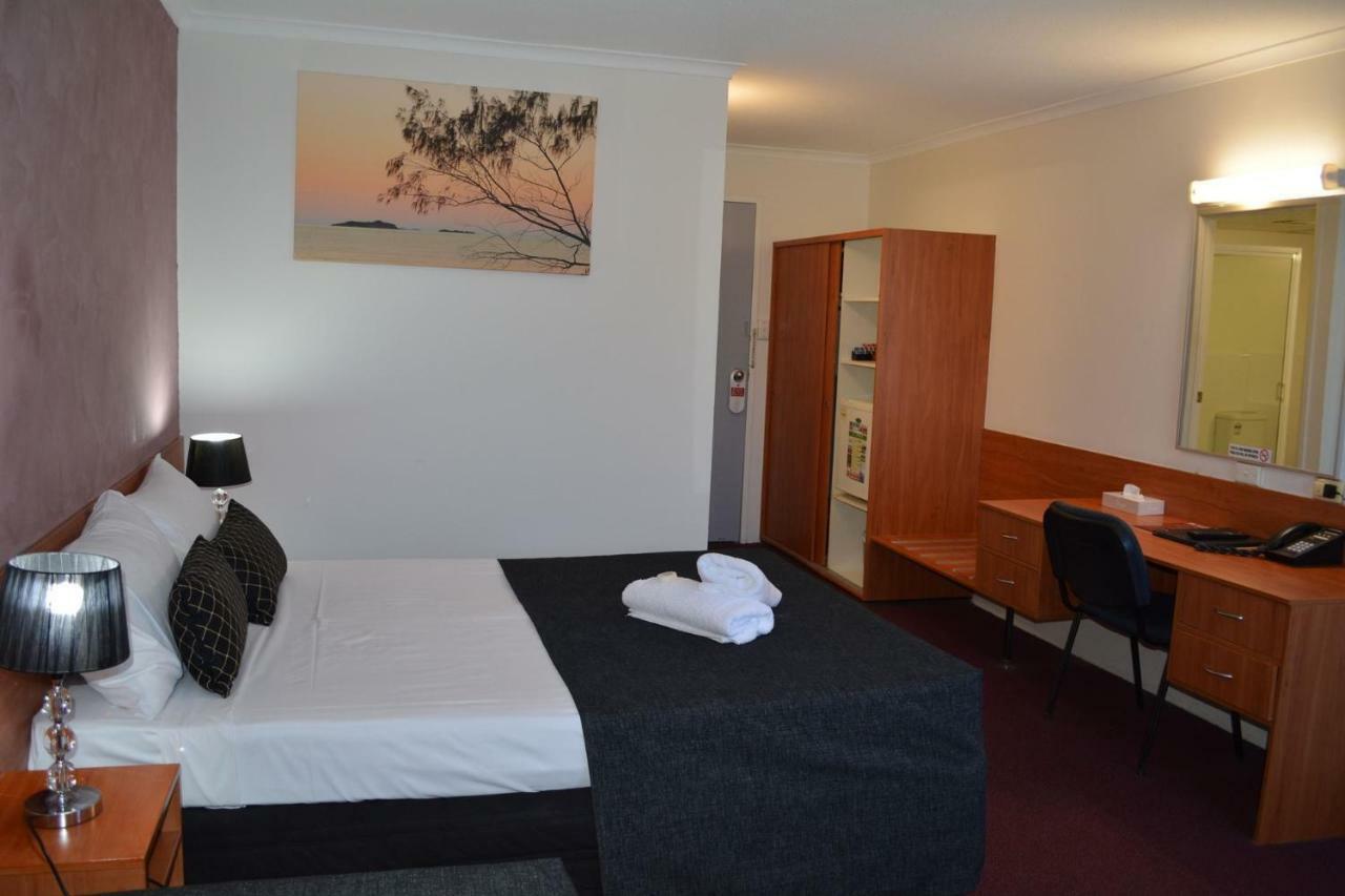 Hampton Villa Motel Rockhampton Exteriör bild