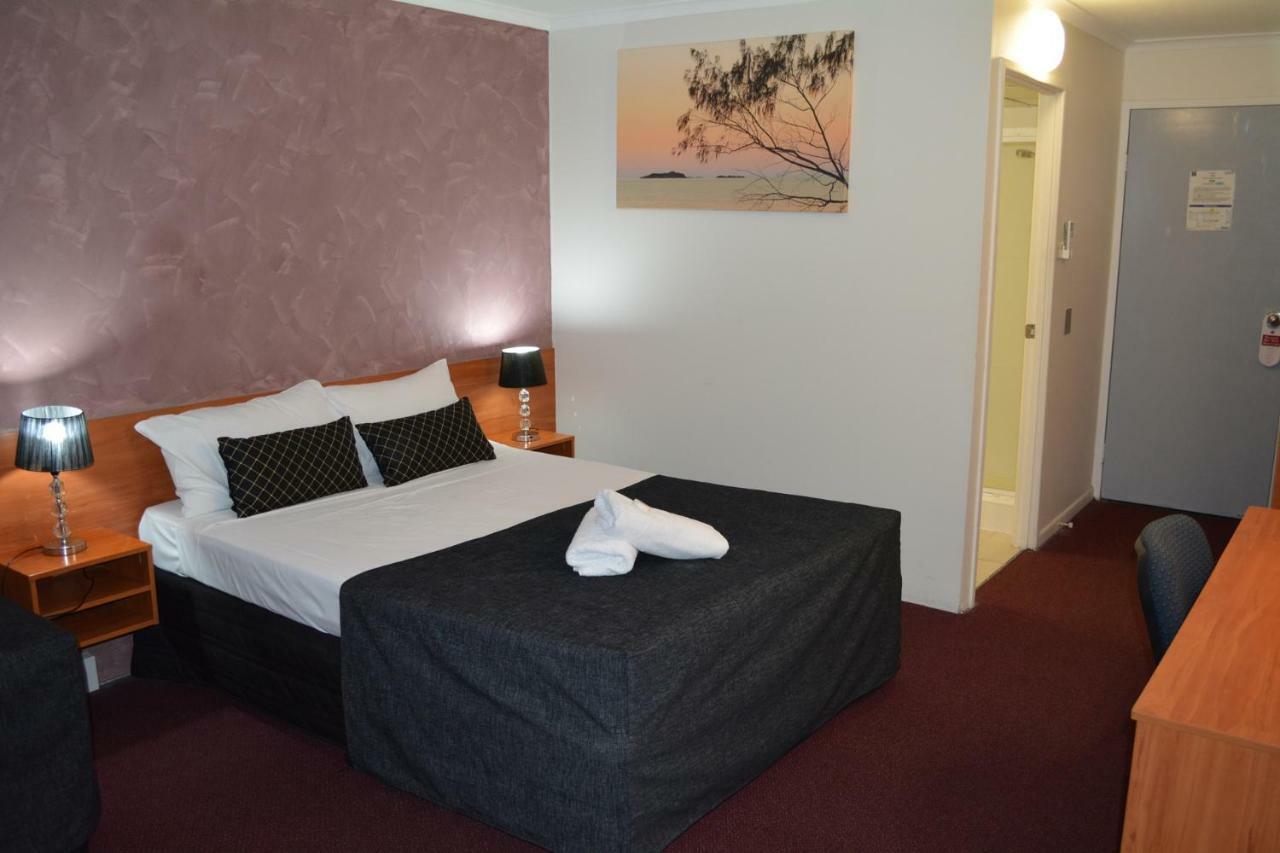 Hampton Villa Motel Rockhampton Exteriör bild